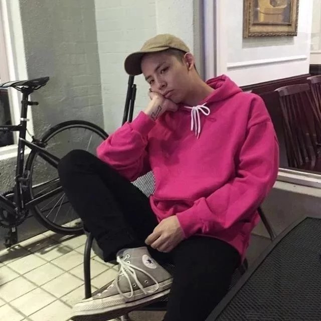 殷中菲茂