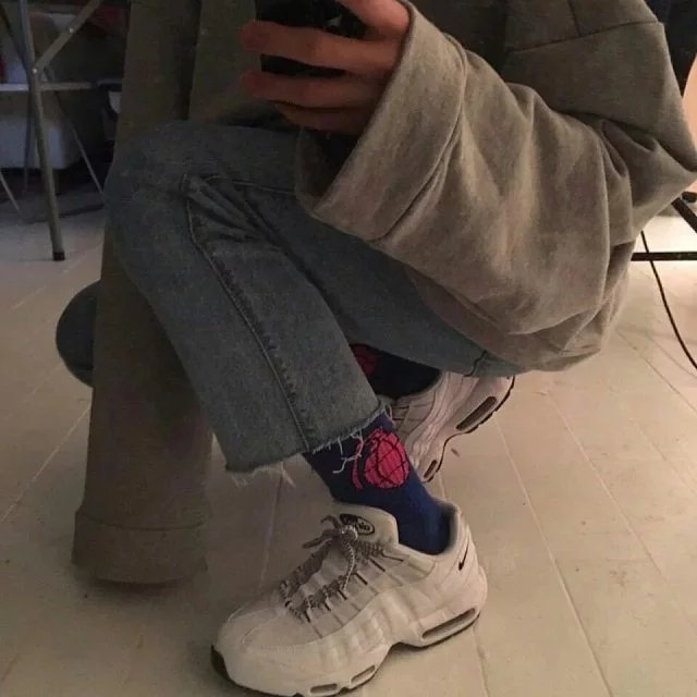 庾东蝶松